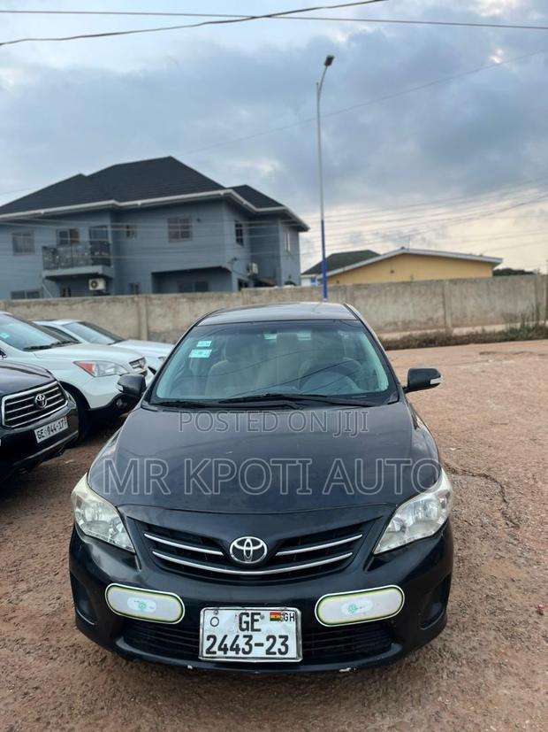 Toyota Corolla 2013 Black