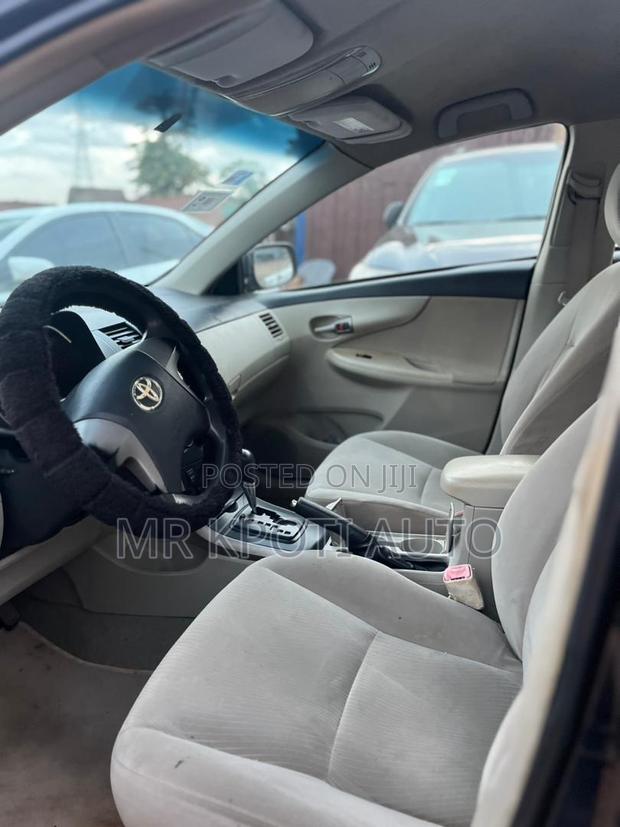 Toyota Corolla 2013 Black