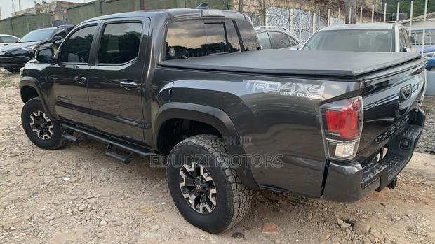 Toyota Tacoma TRD Off Road 2018 Gray