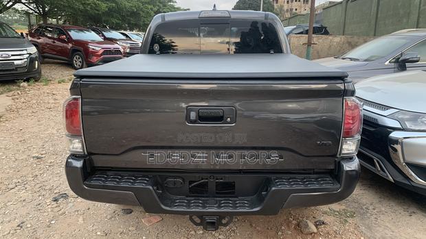 Toyota Tacoma TRD Off Road 2018 Gray