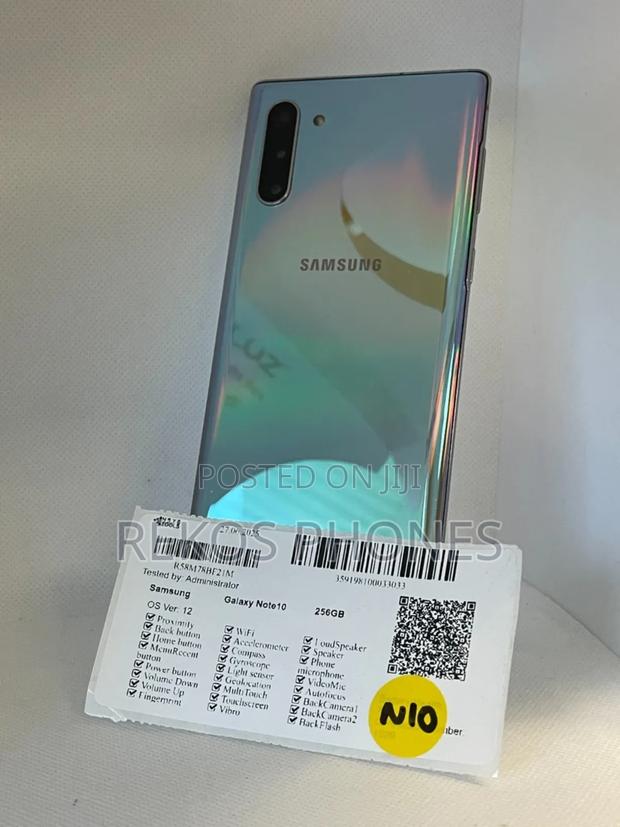 New Samsung Galaxy Note 10 5G 256 GB Silver photo 5