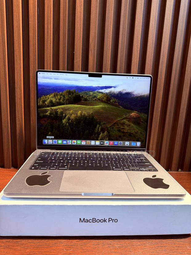 Laptop Apple MacBook Pro 2023 M3 Pro 14-inch 8GB Apple M3 Pro SSD 512GB