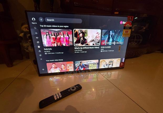 TCL 32 Inch Smart Tv photo 2