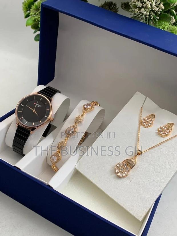 Ladies Watch With Bracelet and Necklace photo 6