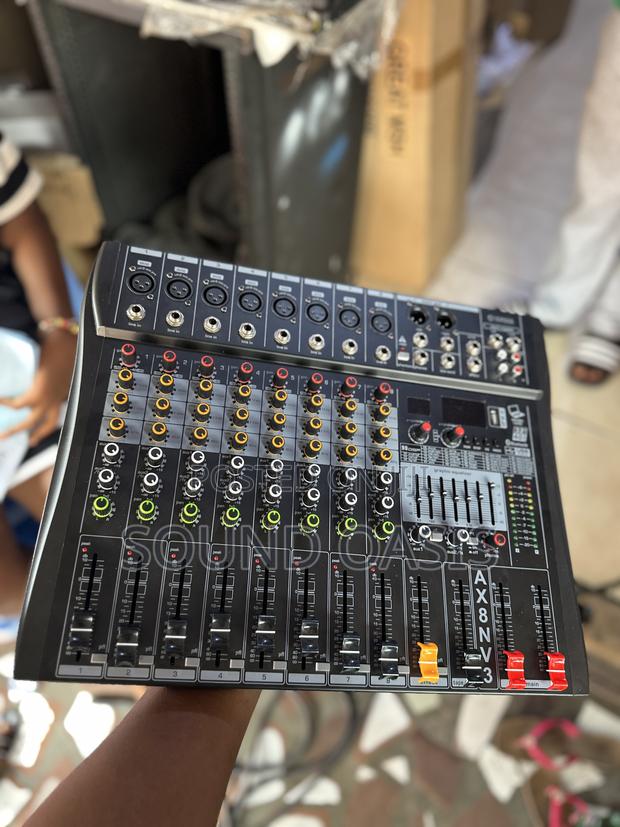 Yamaha Ax8nv3 8-channel Mixer photo 2
