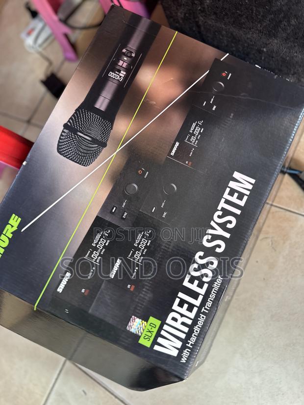 Shure Slxd4 Dual Digital Wireless Microphone System photo 2