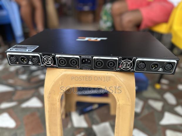 Jp-30000 4 Channel Audio Power Amplifier photo 2