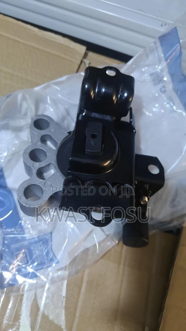 Chevrolet Sonic 2012-2018 Transmission Mount photo 2