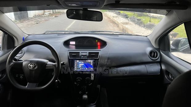 Toyota Vios 2011 Brown