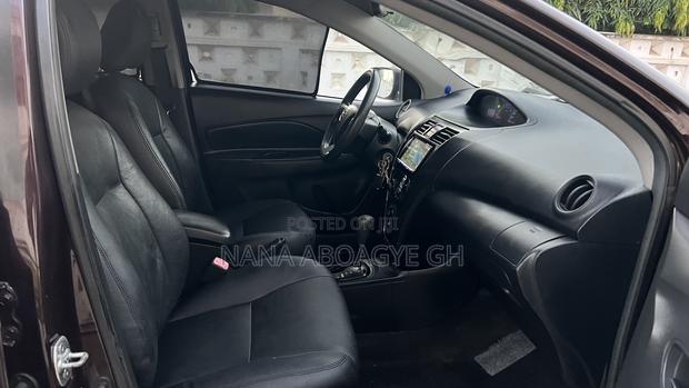 Toyota Vios 2011 Brown