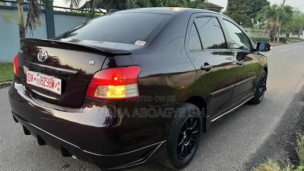 Toyota Vios 2011 Brown