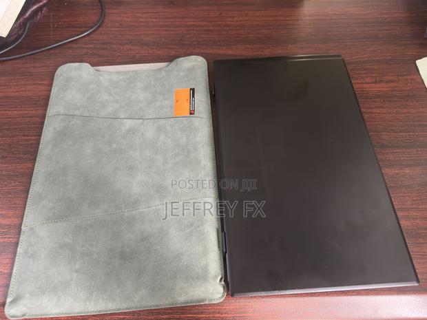 Vcom S8 Ultra Dual Screen photo 4