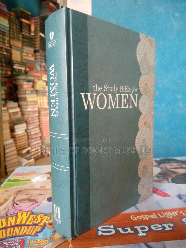 The Study Bible for Women Hard Cover (Hcsb) · Photo 2