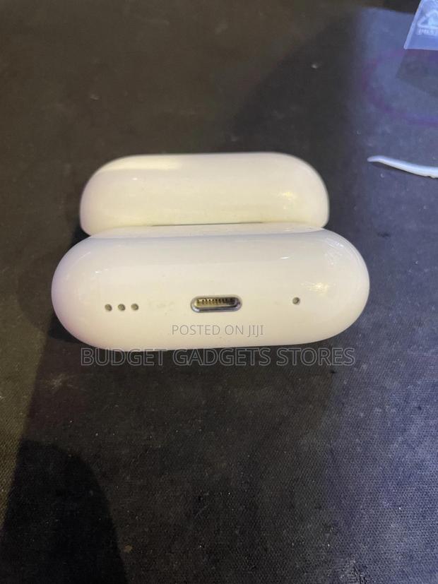 Original Airpods Pro 2/3 Charging Case photo 2