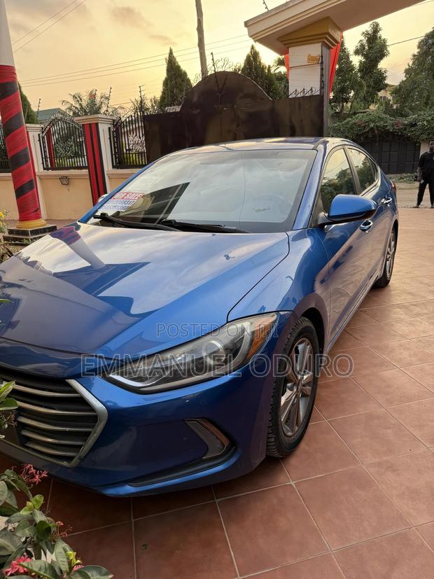 Hyundai Elantra 2017 Blue