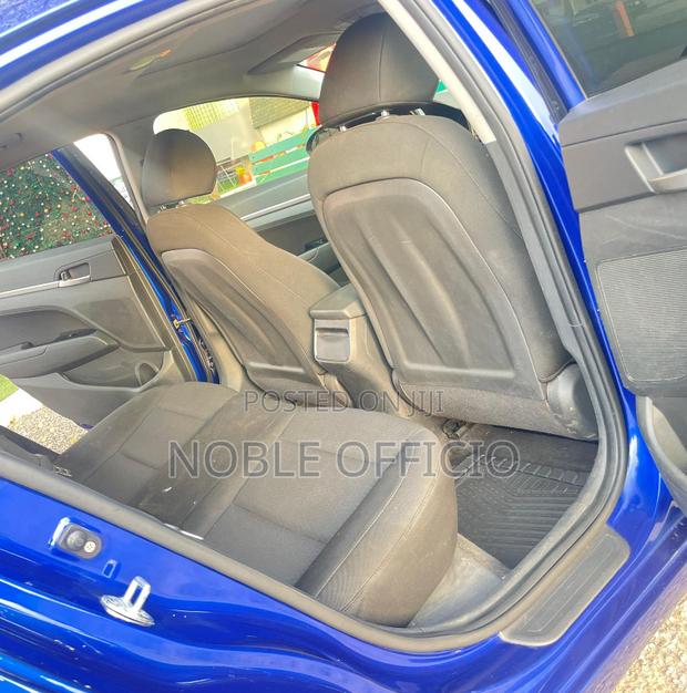 Hyundai Elantra 2020 Blue