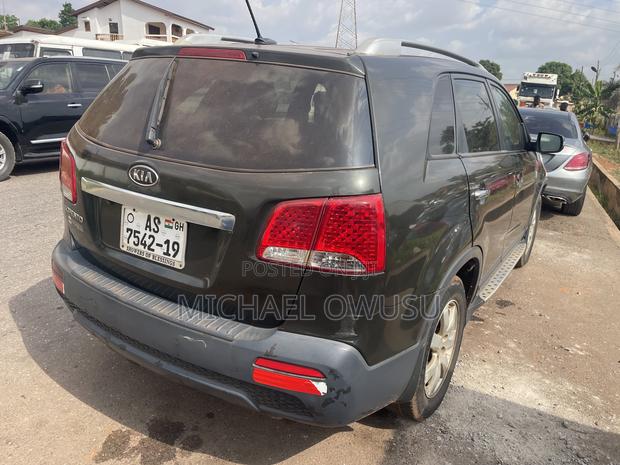 Kia Sorento 2013 Green
