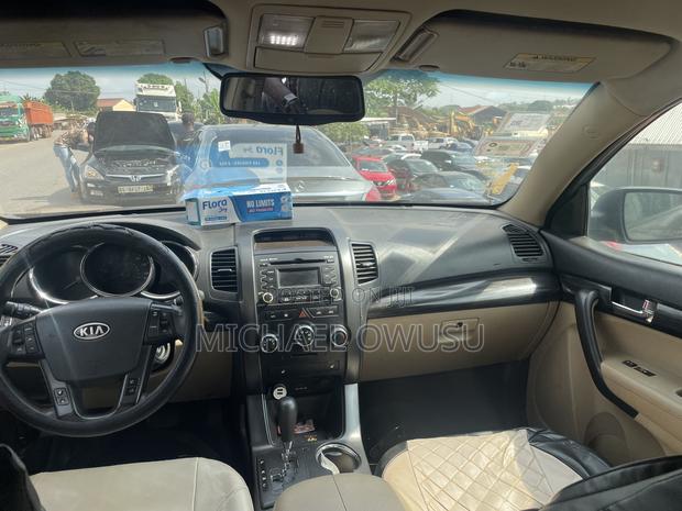 Kia Sorento 2013 Green