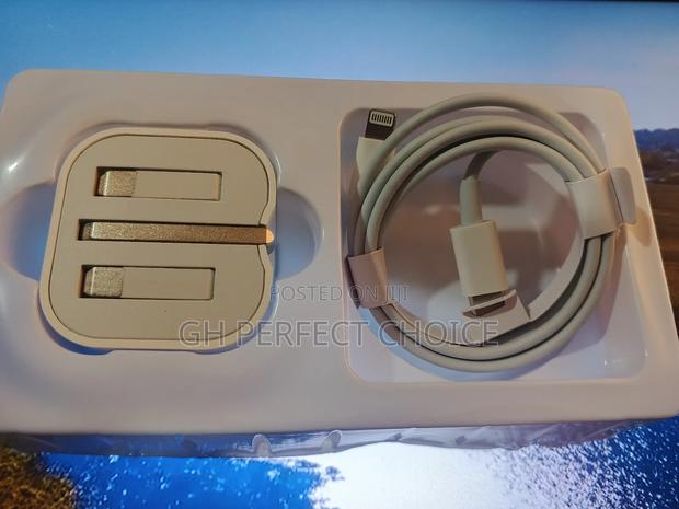 3-pin Type C iPhone Fast Charger, High Quality photo 2
