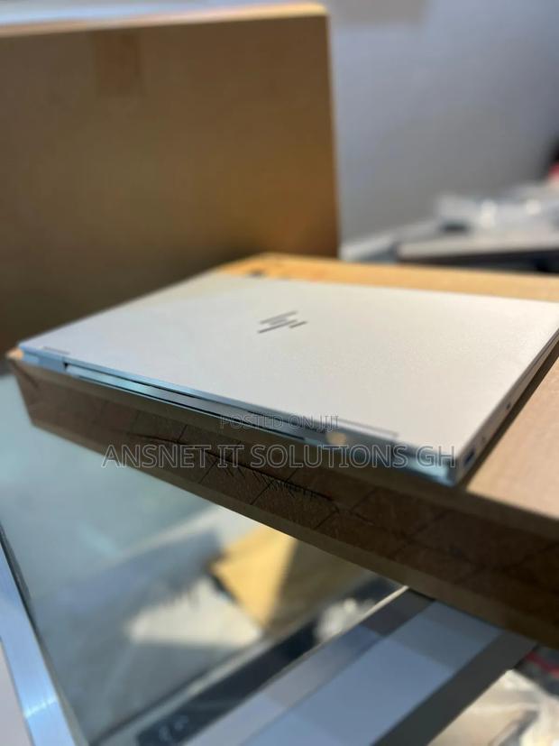 New Laptop HP EliteBook 1040 G8 16GB Intel Core I7 SSD 512GB photo 4