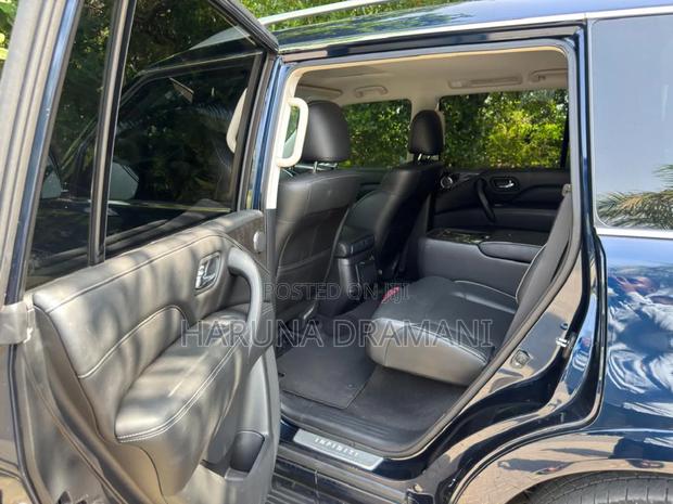 Infiniti QX80 Luxe 2021 Blue