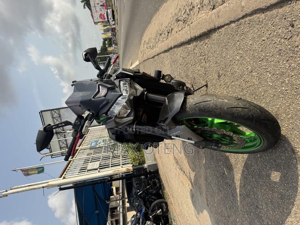 Kawasaki Z900 2023 Black