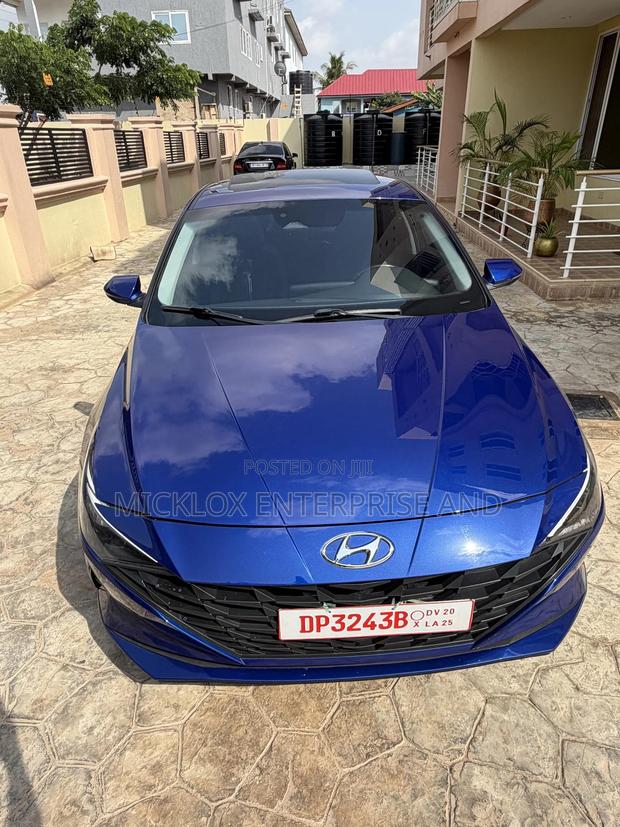 Hyundai Elantra Limited 2021 Blue