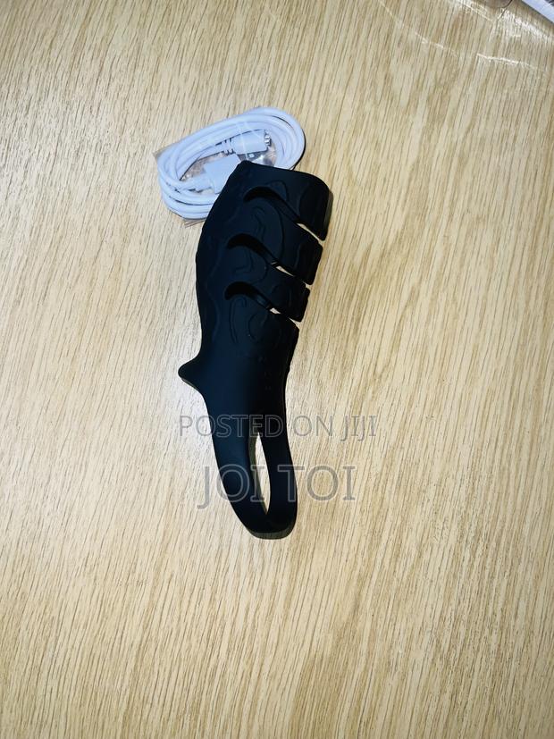 Penis Sleeve Cock Ring · Photo 3