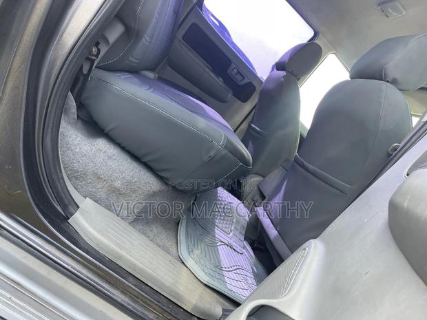 Toyota Hilux 3.0 D-4D 4x4 2015 Gray