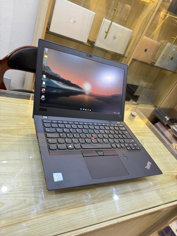 New Laptop Lenovo ThinkPad X280 8GB Intel Core i5 SSD 256GB photo 2