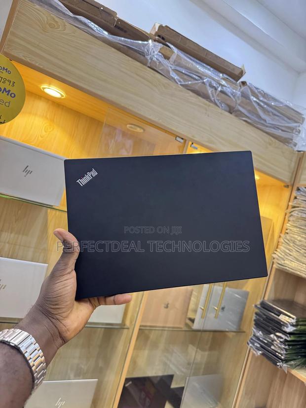 New Laptop Lenovo ThinkPad X280 8GB Intel Core i5 SSD 256GB photo 6
