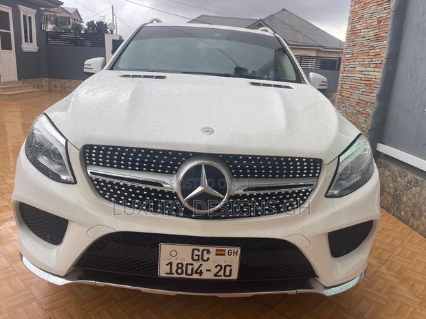 Mercedes-Benz GLE-Class 2015 White photo 2
