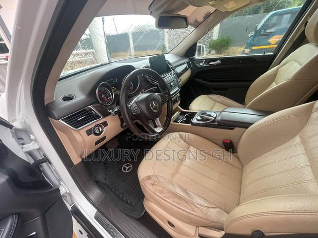 Mercedes-Benz GLE-Class 2015 White photo 4
