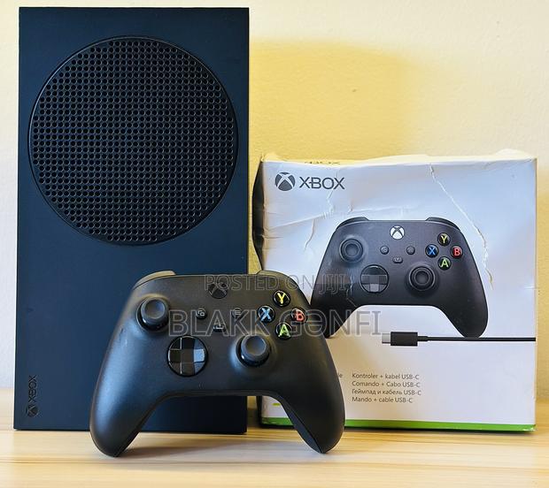 Xbox Series S 1tb + Controller · Photo 4