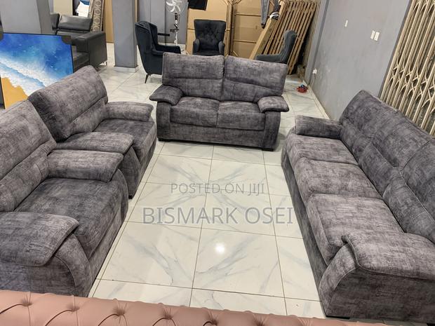 A Royal Comfort Sofa Set, Very Quality With a Bouncy Seat · Photo 3