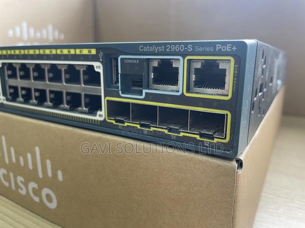 Cisco Catalyst 2960-S 48ports Poe+ photo 2