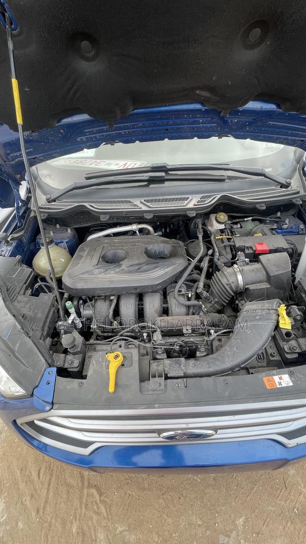 Ford Escape SE 2021 Blue