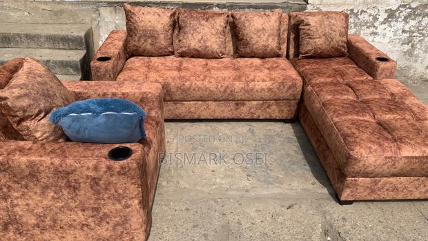 A Comfortable L Shape With Single · Photo 4