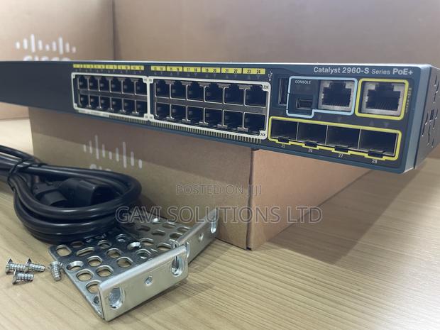 Cisco Catalyst 2960s 24port Poe+