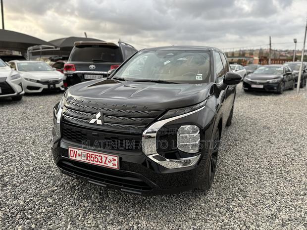 Mitsubishi Outlander SE Black Edition 2023 Black