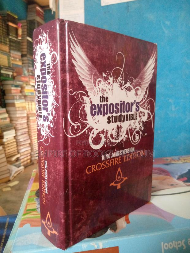 The Expositor's Study Bible Crossfire Edition · Photo 2