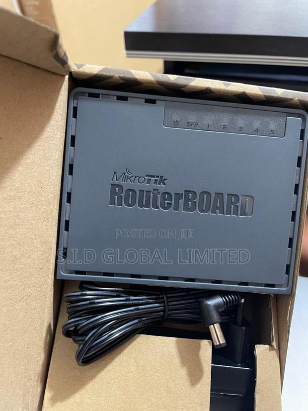 Compact. Powerful. Affordable. The Mikrotik Hex Series · Photo 2