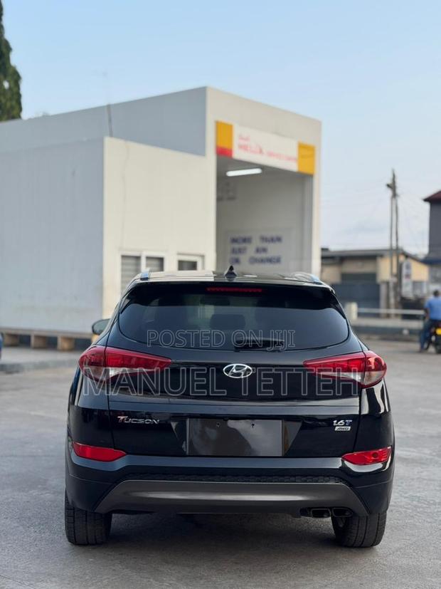 Hyundai Tucson Sport AWD 2016 Black