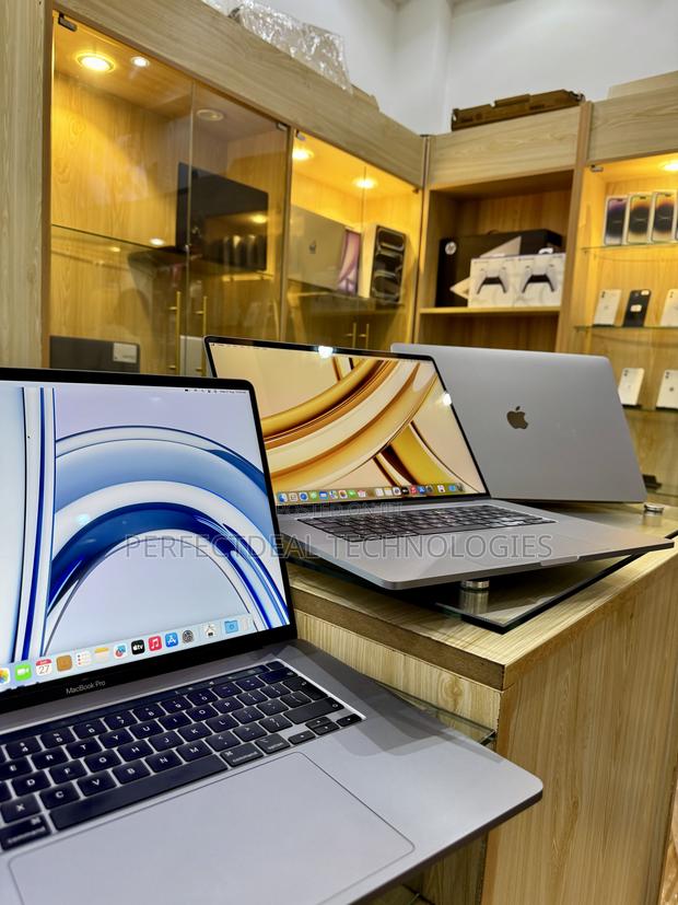 New Laptop Apple MacBook Pro 2019 16GB Intel Core i9 SSD 1T photo 4