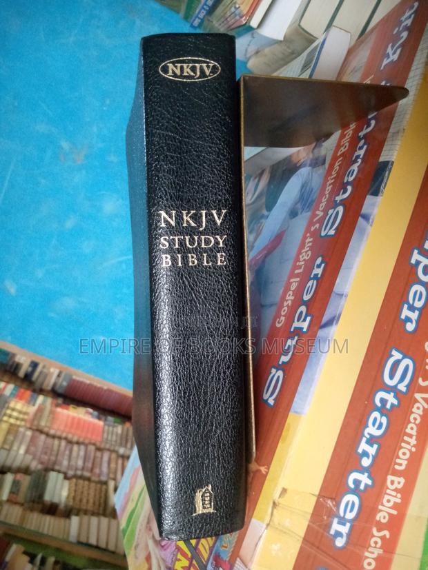 The Nelson Study Bible NKJV · Photo 4