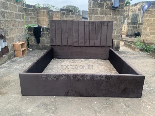 Royal Elegance Queen Size Velvet Bed Frame – Timeless Luxury Redefined