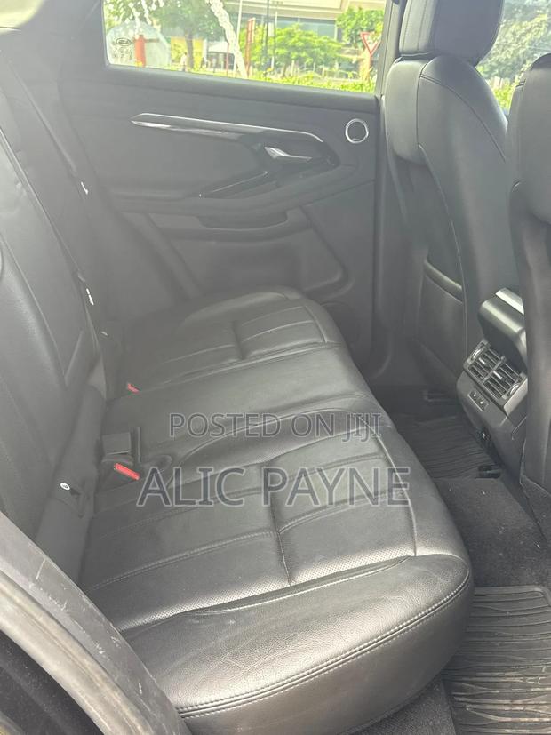 Land Rover Range Rover Evoque R-Dynamic HSE AWD 2020 Black