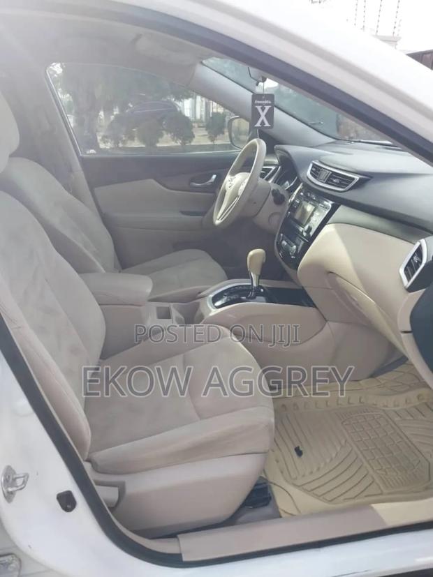 Nissan Rogue S 4dr SUV (2.5L 4cyl CVT) 2014 White