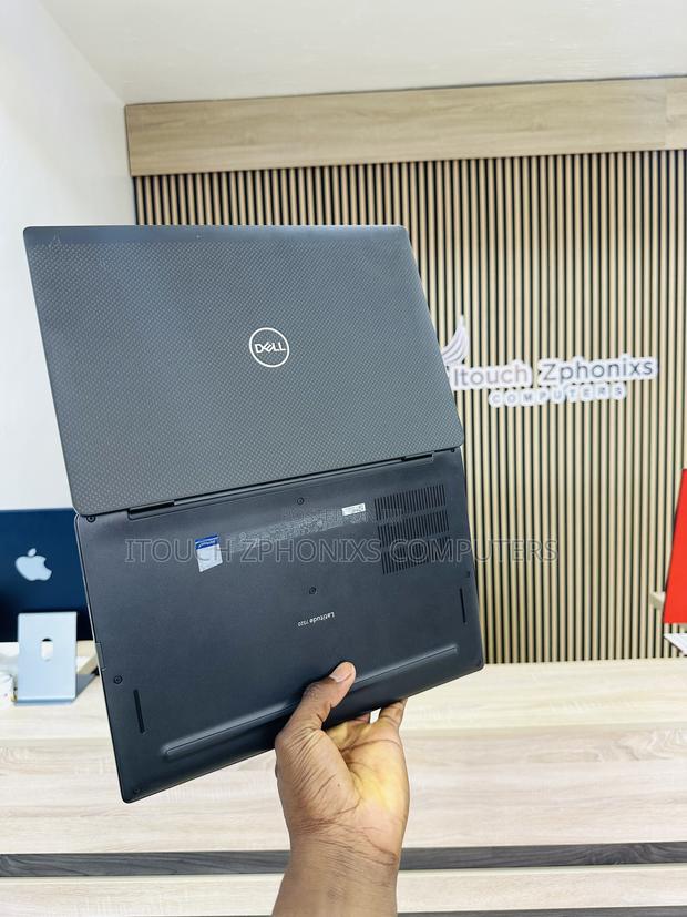 Laptop Dell Latitude 5300 16GB Intel Core I7 SSD 256GB photo 6