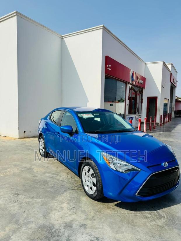 Toyota Yaris 2016 Blue